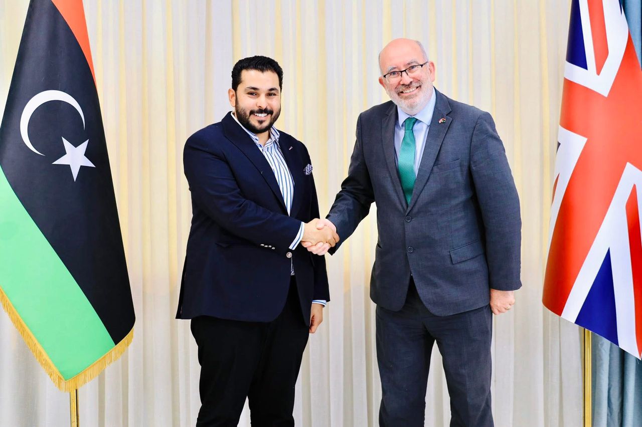 منتدى حوار الشباب يبحث مع السفير البريطاني دور الشباب في إنهاء الجمود السياسي