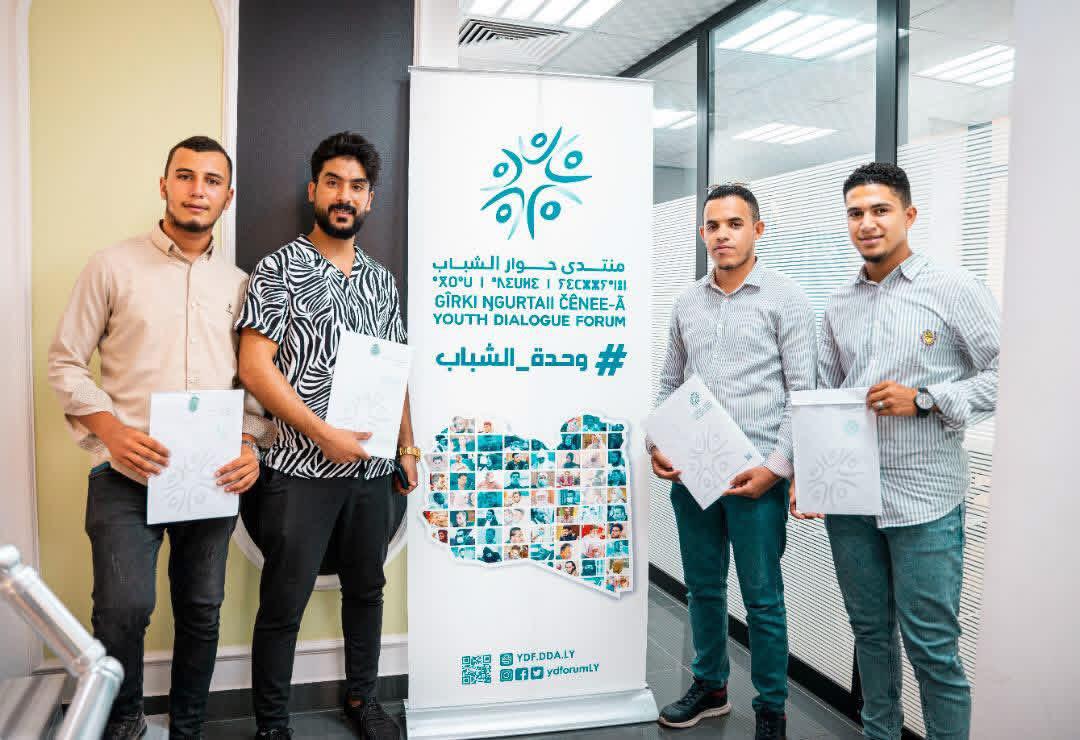 منتدى حوار الشباب يواصل توزيع بطاقات الانتساب في طرابلس ومختلف المدن